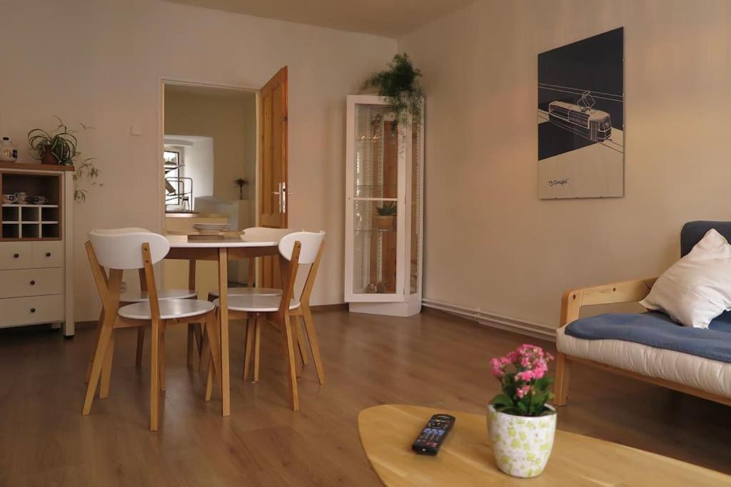 Hradcany Apartment With Green Energy Прага Екстериор снимка